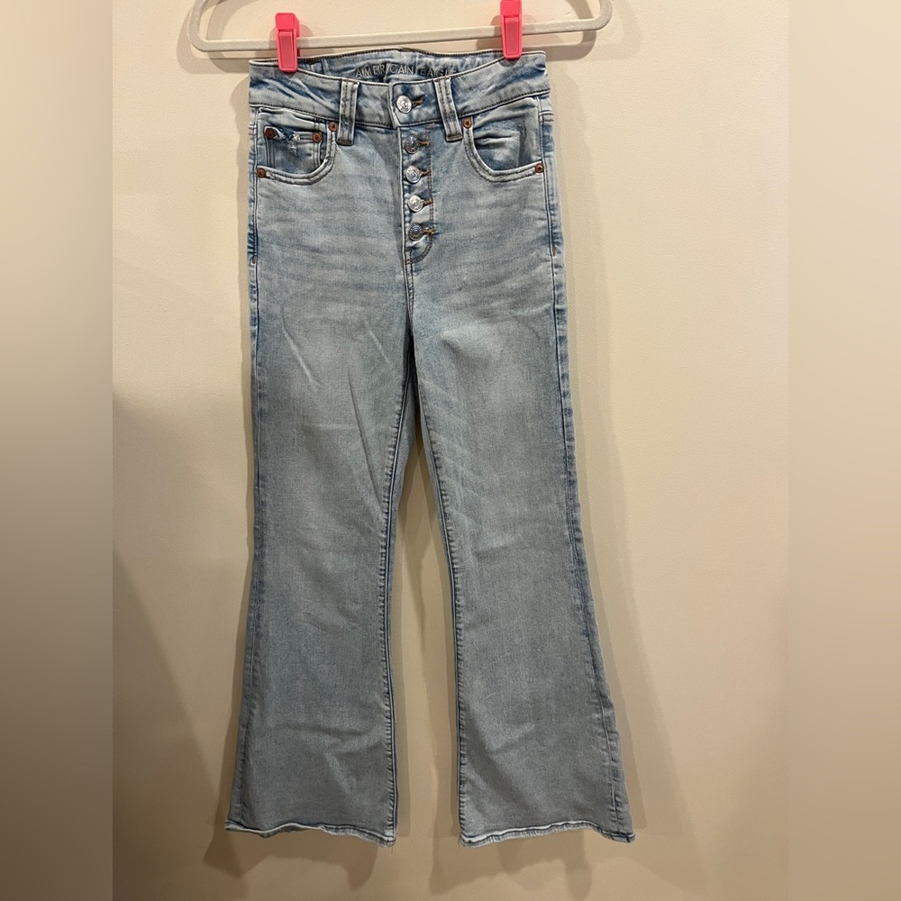 American Eagle Light Wash Flared Jeans Size 0